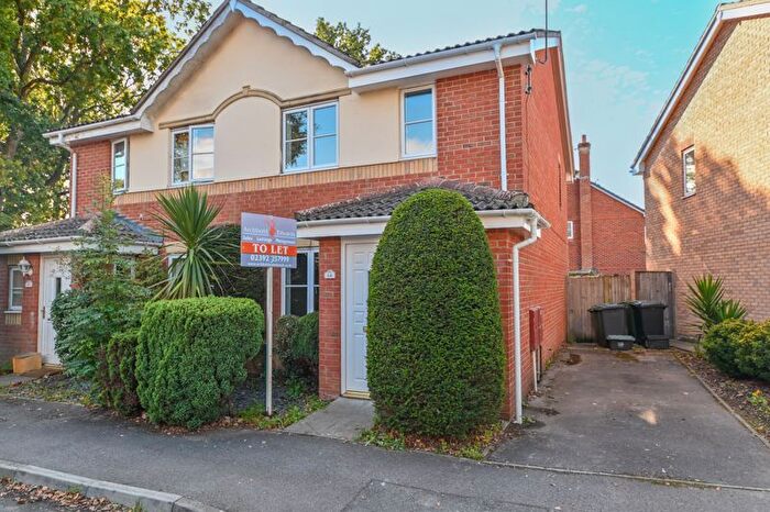 3 Bedroom Semi-Detached House To Rent In Wagtail Road, Horndean, PO8