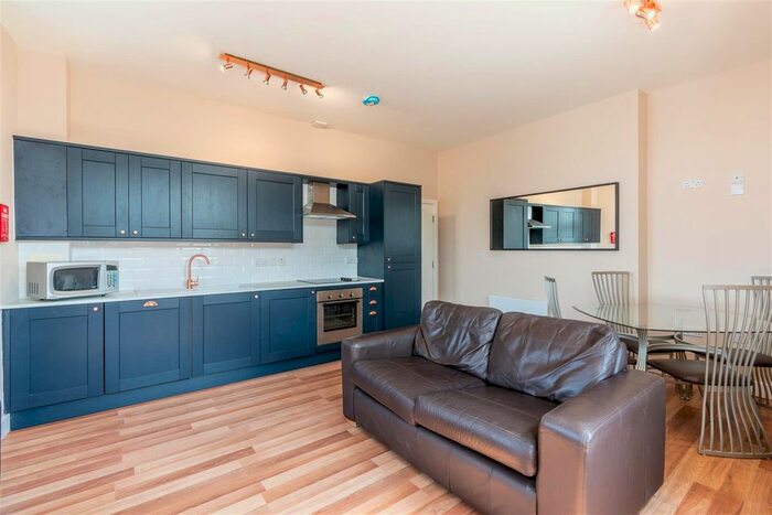 2 Bedroom Flat To Rent In Northumberland Street, Newcastle Upon Tyne, NE1