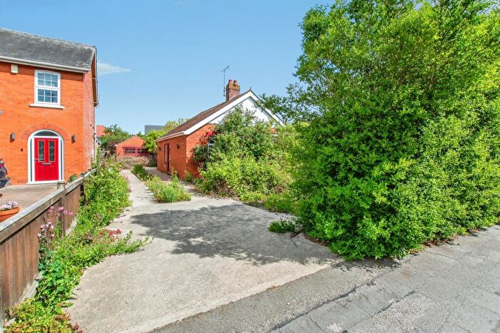 2 Bedroom Detached Bungalow For Sale In Eastwood Road, Boston, PE21