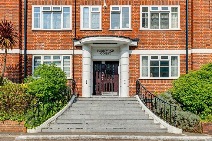 1 Bedroom Flat To Rent In Fordwych Court, Shoot Up Hill, Kilburn, NW2