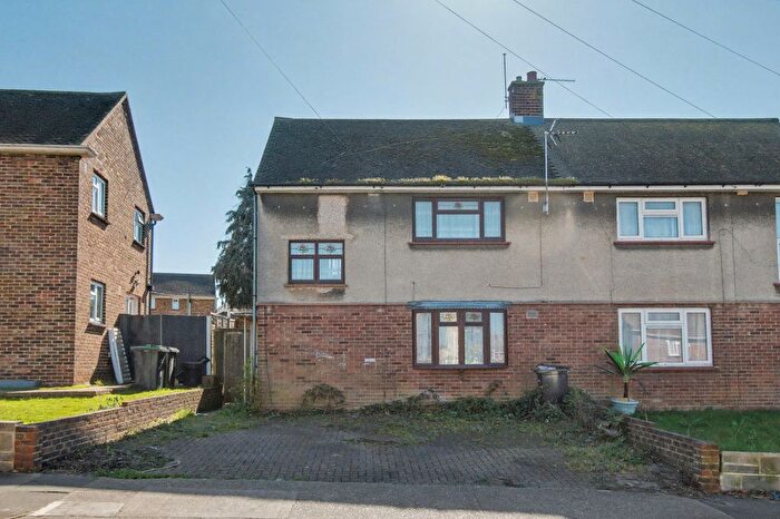 3 Bedroom Semi Detached House For Sale In St. Gregorys Crescent, Gravesend, DA12