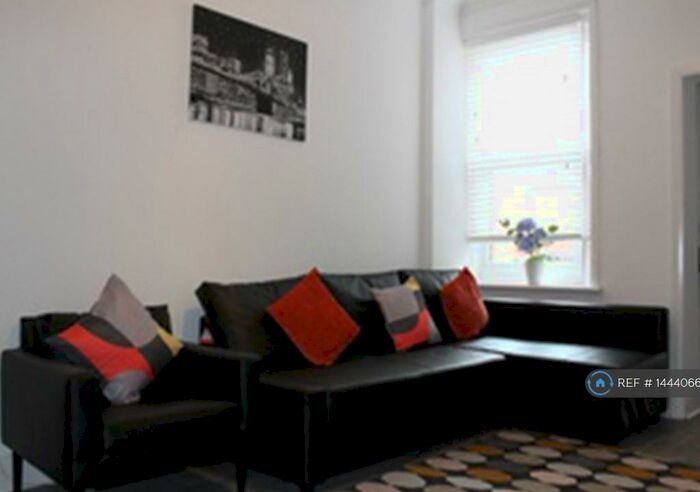 4 Bedroom Maisonette To Rent In Old Durham Road, Gateshead, NE8