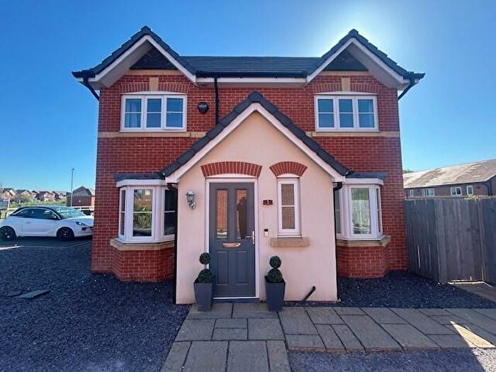 3 Bedroom Semi-Detached House To Rent In Emerald Close, Poulton Le Fylde., FY6