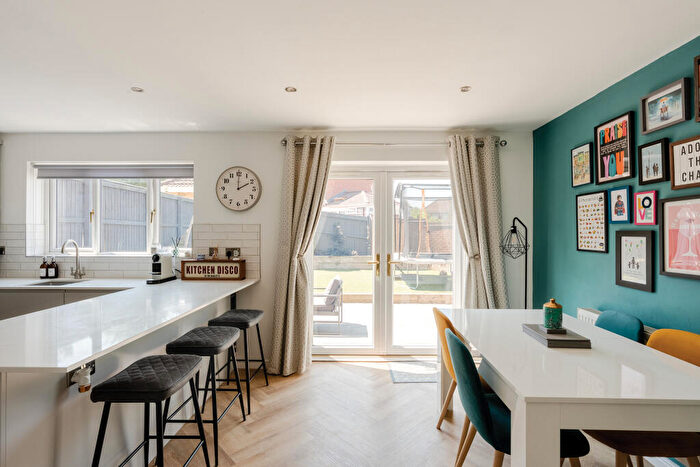 4 Bedroom Detached House For Sale In Juniper Way, Bradley Stoke, Bristol, BS32