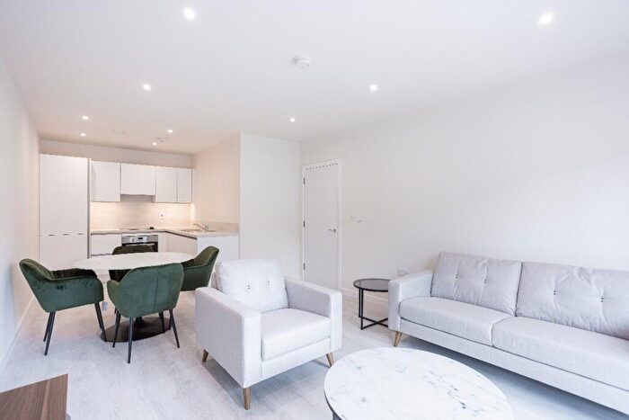 1 Bedroom Apartment To Rent In Inglis Way, Hampstead, NW7