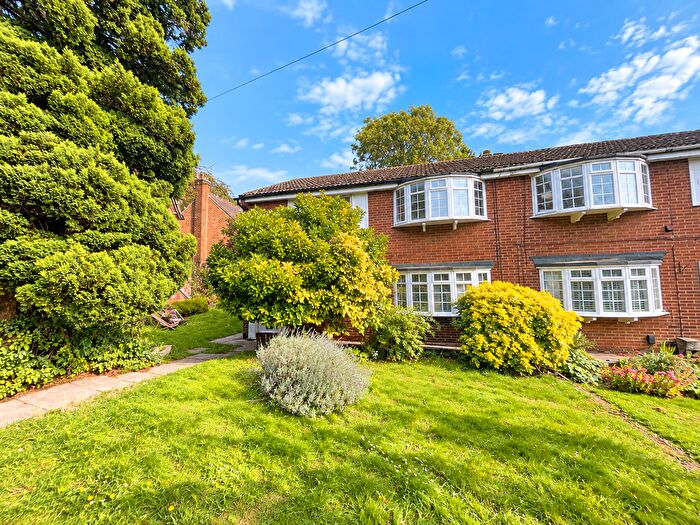 2 Bedroom Maisonette For Sale In Mansfield Road, Nottingham, NG5