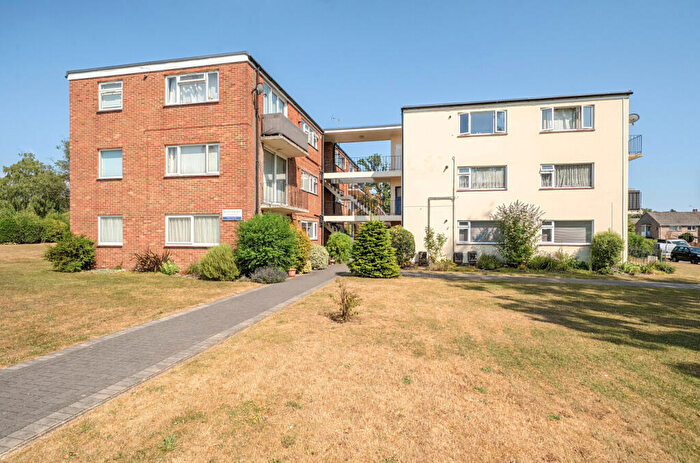 2 Bedroom Flat For Sale In Sycamore Avenue, Chandler's Ford, Eastleigh, Hampshire, SO53