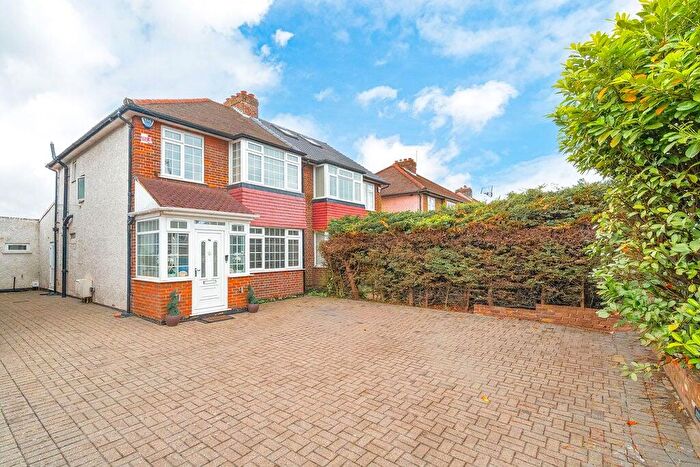 3 Bedroom Semi Detached House For Sale In Langley Park Road, Iver, SL0