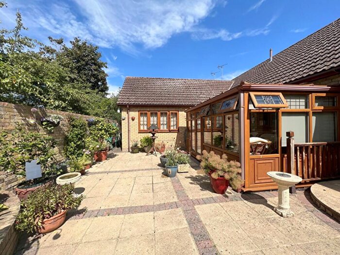 3 Bedroom Detached Bungalow For Sale In London Road, Chatteris, Cambs., PE16