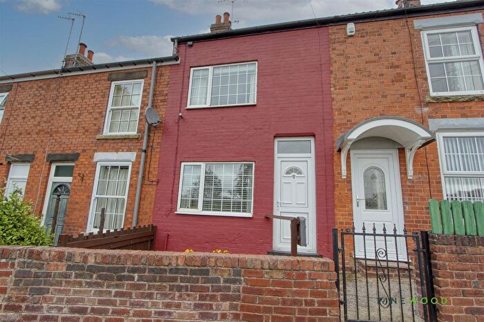 2 Bedroom Terraced House For Sale In Bridle Road, Stanfree, S44