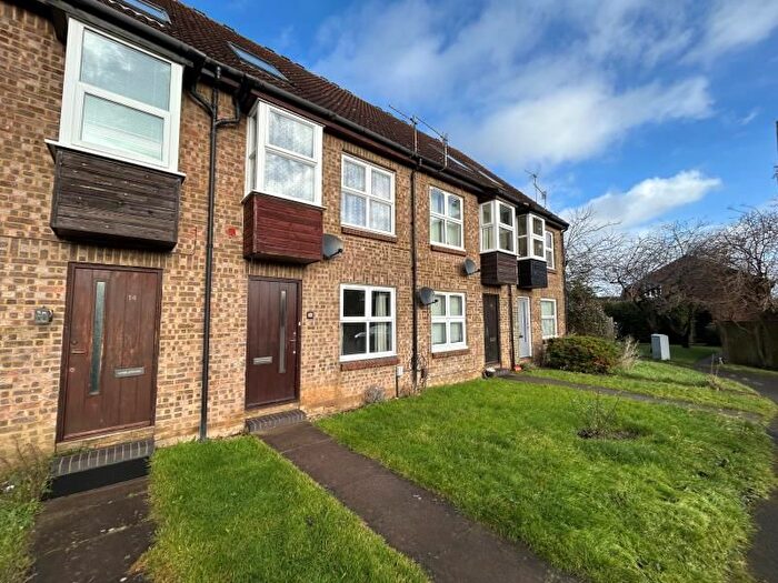 1 Bedroom Flat To Rent In Bradfield Close, Burpham, Guildford, GU4