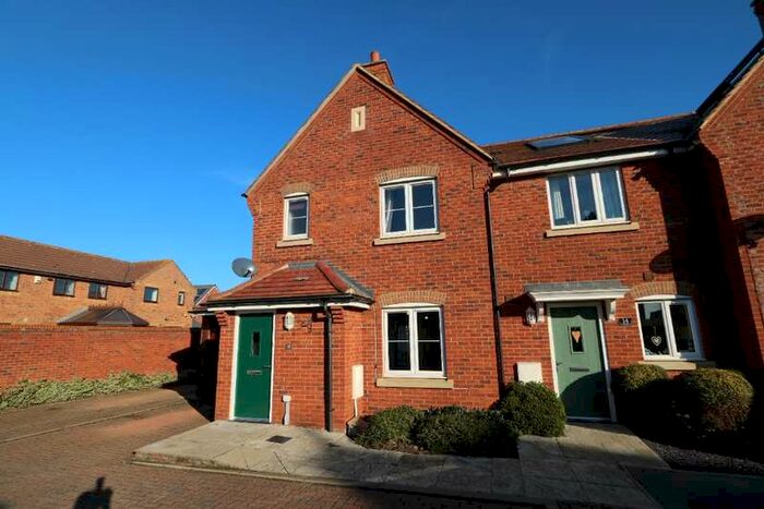 3 Bedroom Semi-Detached House To Rent In Sherwood Close, , Wootton, MK43