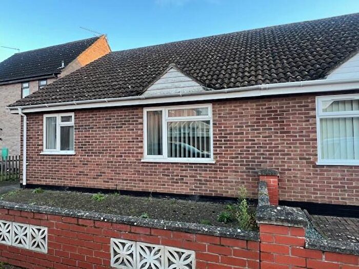 2 Bedroom Bungalow To Rent In Pursehouse Way, Diss, IP22