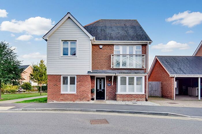 4 Bedroom Detached House For Sale In Amisse Drive, Snodland, ME6