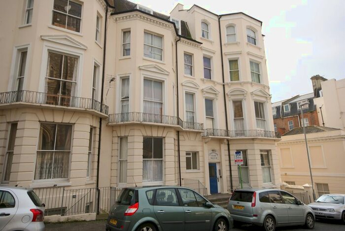 2 Bedroom Flat To Rent In St Margarets Road, St Leonards On Sea, East Sussex, TN37