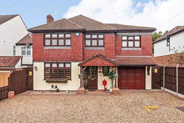 5 Bedroom Detached House For Sale In Riefield Road, Eltham, SE9