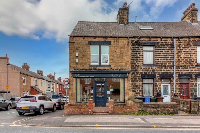 2 Bedroom Triplex To Rent In Pogmoor Road, Barnsley, S75