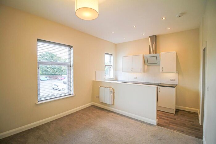 1 Bedroom Flat To Rent In Woodborough Road, Nottingham, NG3