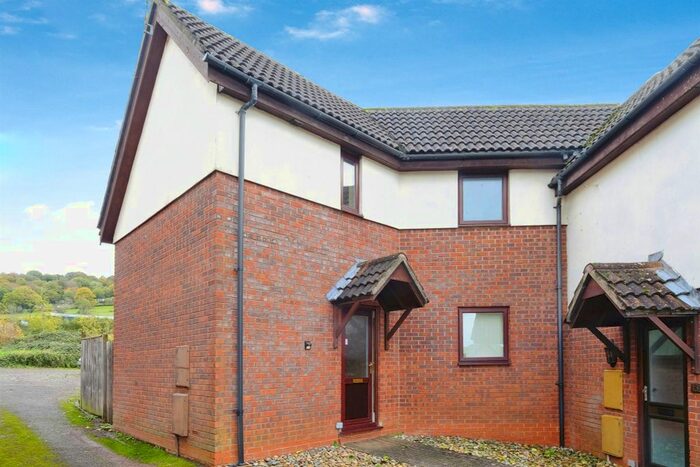2 Bedroom End Of Terrace House For Sale In Kymin Lea, Wyesham, Monmouth, NP25