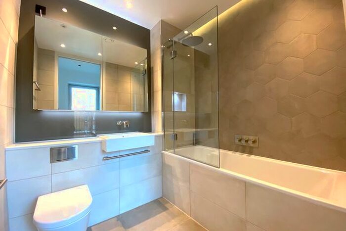 2 Bedroom Flat For Sale In Equiano Court, Baldwins Gardens, London, EC1N