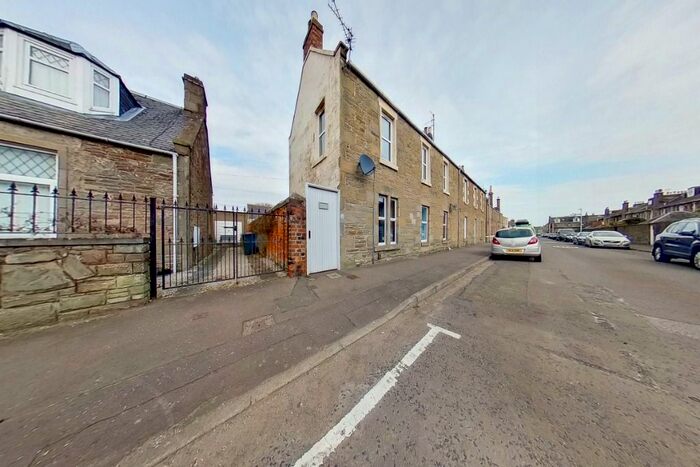 1 Bedroom Flat To Rent In Castle Street, Broughty Ferry, Dundee, DD5