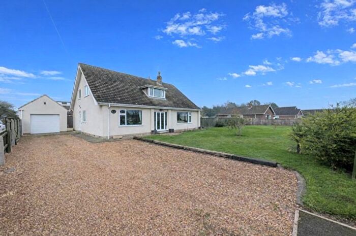 4 Bedroom Detached Bungalow For Sale In Saltfleet Road, Theddlethorpe, LN12