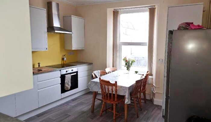 5 Bedroom Flat To Rent In Regent Street, Clifton, Bristol, BS8
