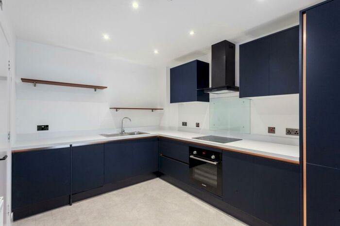 2 Bedroom Flat To Rent In Lady Aylesford Avenue, Stanmore, HA7