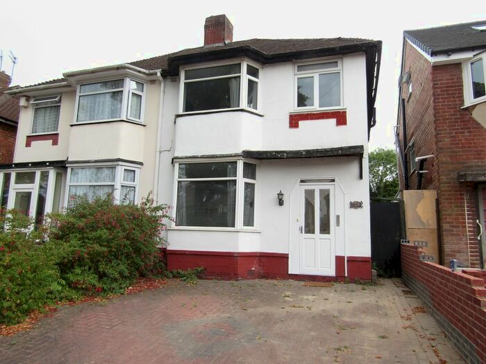 3 Bedroom Semi-Detached House To Rent In Glendower Road, Perry Barr, Birmingham, B42