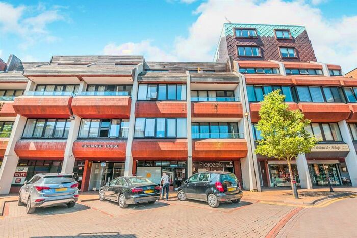 2 Bedroom Apartment To Rent In Market Street, Maidenhead, SL6