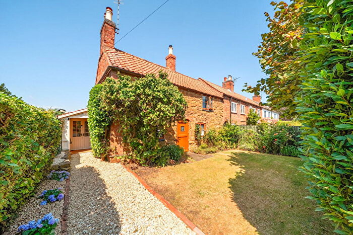 4 Bedroom Semi-Detached House For Sale In The Green, Barkestone, NG13