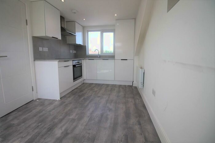 1 Bedroom Maisonette To Rent In Silver Street, Edmonton, N18