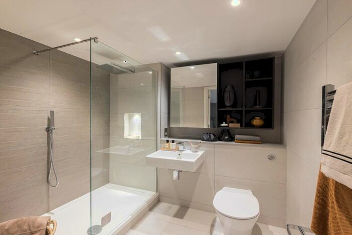 3 Bedroom Flat To Rent In Hale Works Apartments, Wood Green, London, N17