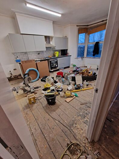 2 Bedroom Flat To Rent In Whipps Cross Road, London, E11