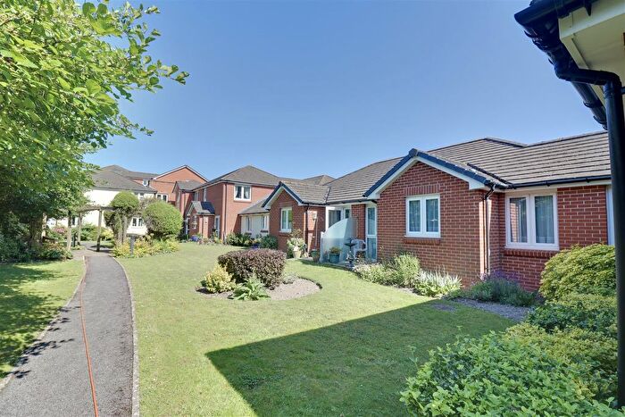 1 Bedroom Flat To Rent In Green Haven Court, London Road, Cowplain, Waterlooville, PO8
