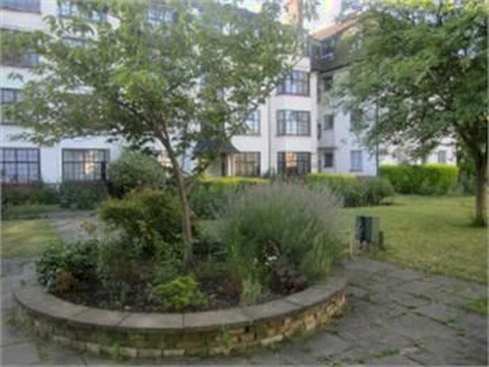 1 Bedroom Flat To Rent In Leigham Avenue, London, SW16