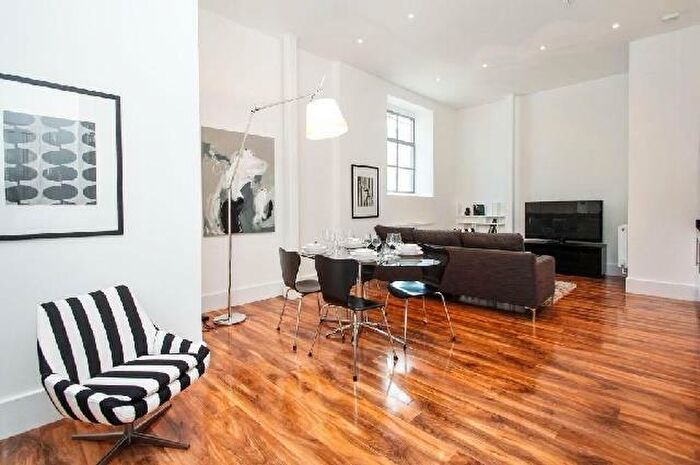 2 Bedroom Flat To Rent In Fashion Apartments, Kentish Town, NW5