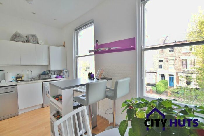 2 Bedroom Flat To Rent In Lady Margaret Road, London, N19