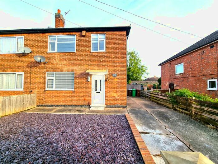 3 Bedroom Semi-Detached House To Rent In Charlbury Road, Nottingham, Nottinghamshire, NG8