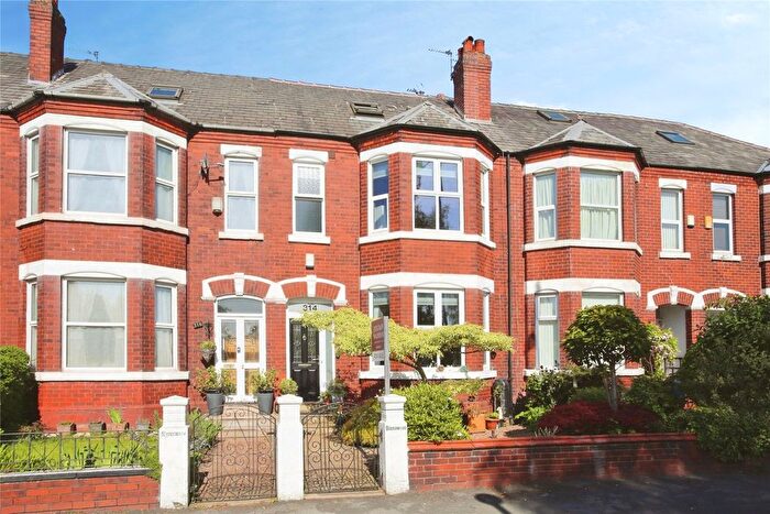5 Bedroom Terraced House For Sale In Manchester Road, Heaton Chapel, Stockport, SK4