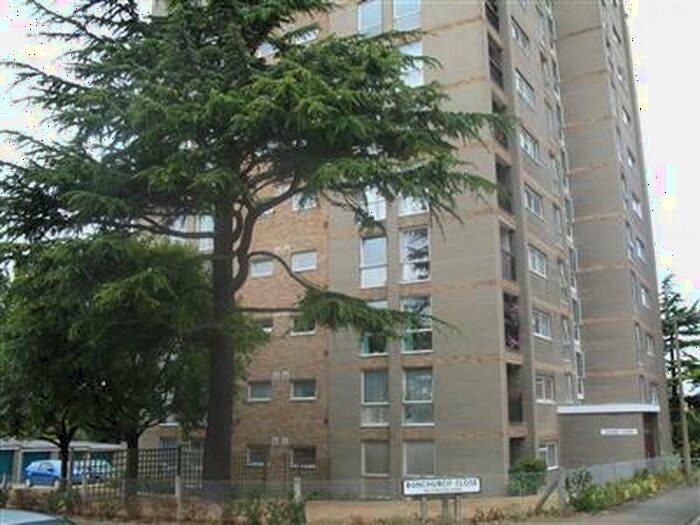 2 Bedroom Apartment To Rent In South Sutton, SM2