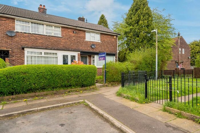 2 Bedroom Property To Rent In Crescent Drive, Little Hulton, Manchester, M38