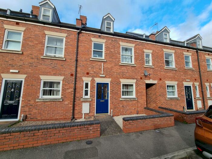 6 Bedroom Terraced House To Rent In Gordon Street, Leamington Spa, CV31