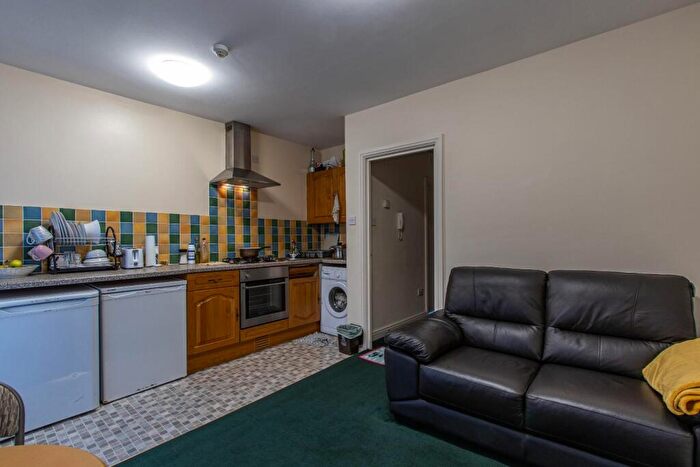 1 Bedroom Private Halls To Rent In Allensbank Road, Heath, CF14