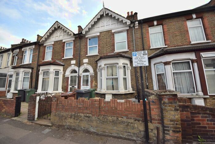 3 Bedroom Terraced House To Rent In Queens Road, Walthamstow, E17