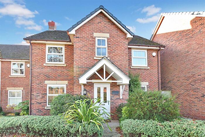 4 Bedroom Detached House For Sale In Bryn Y Groes, Gresford, Wrexham, LL12