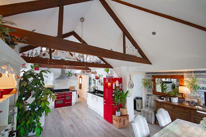 3 Bedroom Maisonette For Sale In Fore Street, Fowey, Cornwall, PL23