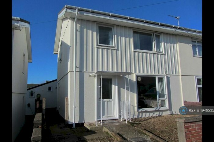 4 Bedroom Semi-Detached House To Rent In Waring Road, Norwich, NR5