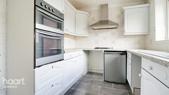 2 Bedroom Bungalow To Rent In Drayton Wood Road, Norwich, NR6