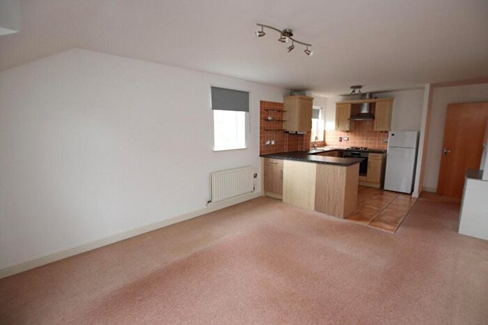 2 Bedroom Flat For Sale In Silver Street, Reading, RG1